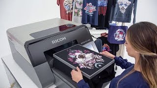 Impresión directa a prenda en 3 sencillos pasos con la impresora textil Ricoh Ri1000  Ricoh [upl. by Dleifniw]