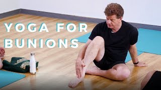 What is a Bunion What Causes Bunions  Ask Dr Moore [upl. by Amory]