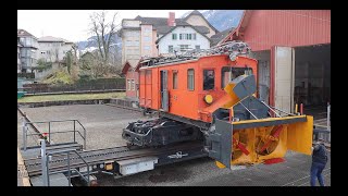 Probefahrt der Rigi Bahn Schneeschleuder He 23 Nr 8 Baujahr 1930 [upl. by Hassi355]