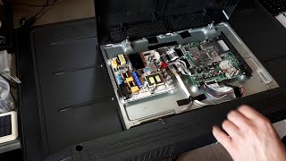 Démontage et récup sur une TV LED [upl. by Ardnos]