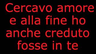 Cercavo amore  Emma marrone TESTO  LYRICS [upl. by Jilli]