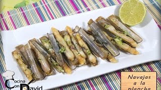 Navajas a la Plancha con Ajo y Perejil  Receta [upl. by Wilkison471]