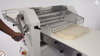 Laminadora de masa  LMA panadería y pastelería industrial [upl. by Ahsined]