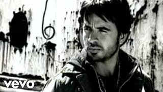 Luis Fonsi  Estoy Perdido Official Music Video [upl. by Monsour349]