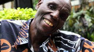 Oliver Mtukudzi  Kushiringinya [upl. by Delmar8]