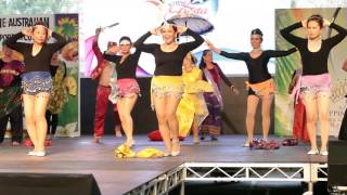 Waka Waka Filipino traditionalmodern Dance [upl. by Nevet960]