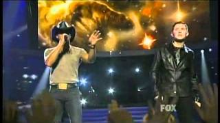 Scotty McCreery amp Tim McGraw  Live Like You Were Dying  American Idol 10 Finale  052511 [upl. by Andel]