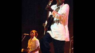 Oliver Mtukudzi  Mutavara [upl. by Rebmat458]